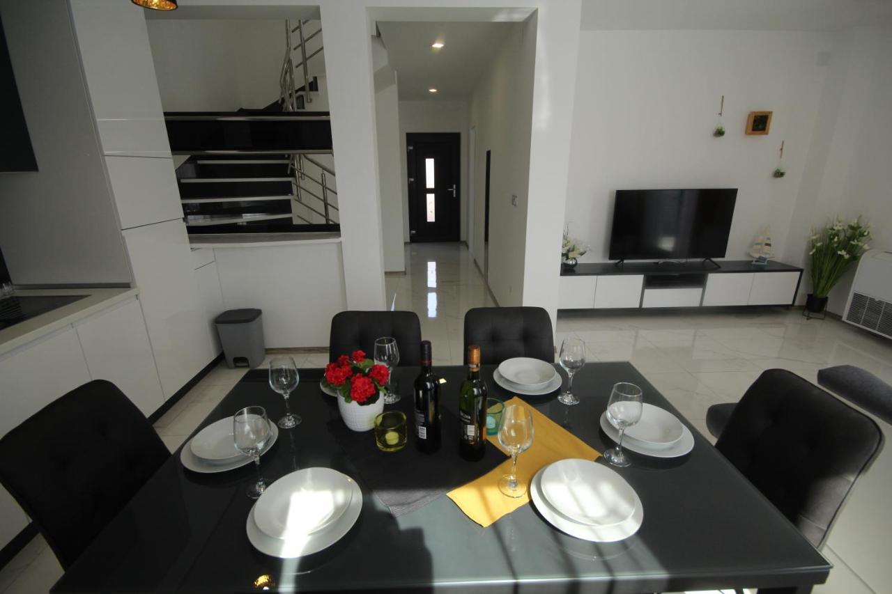 Villa Essenza - Luksuzne Kuce Za Odmor Vodice Luaran gambar